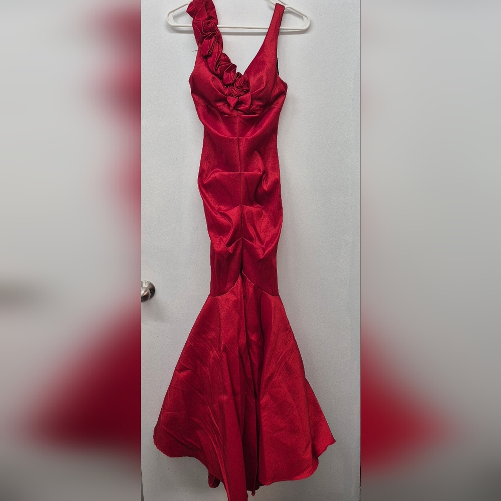 Red One-Shoulder Ruching Mermaid Prom Dress